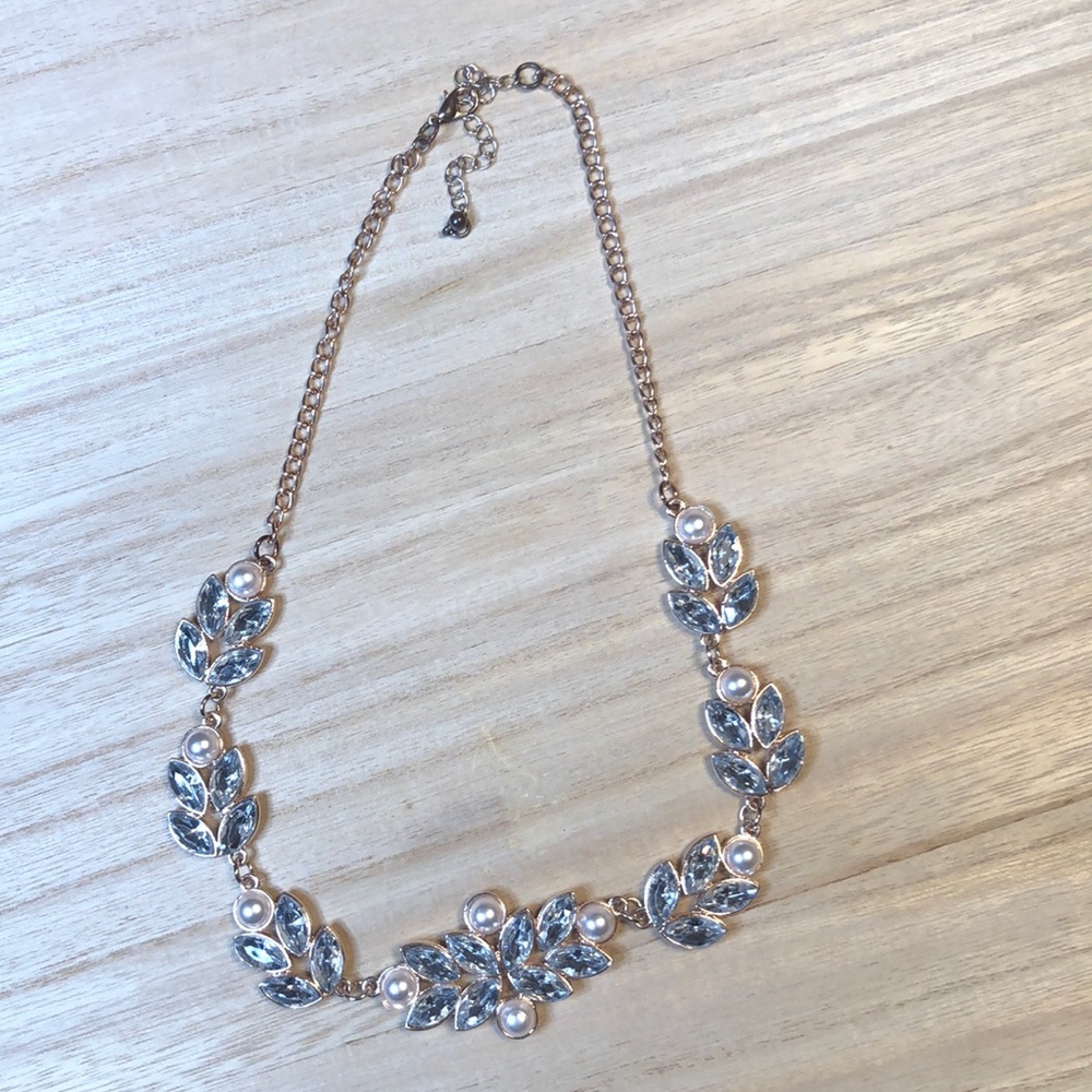 Two statement necklaces - Picture 3 of 3